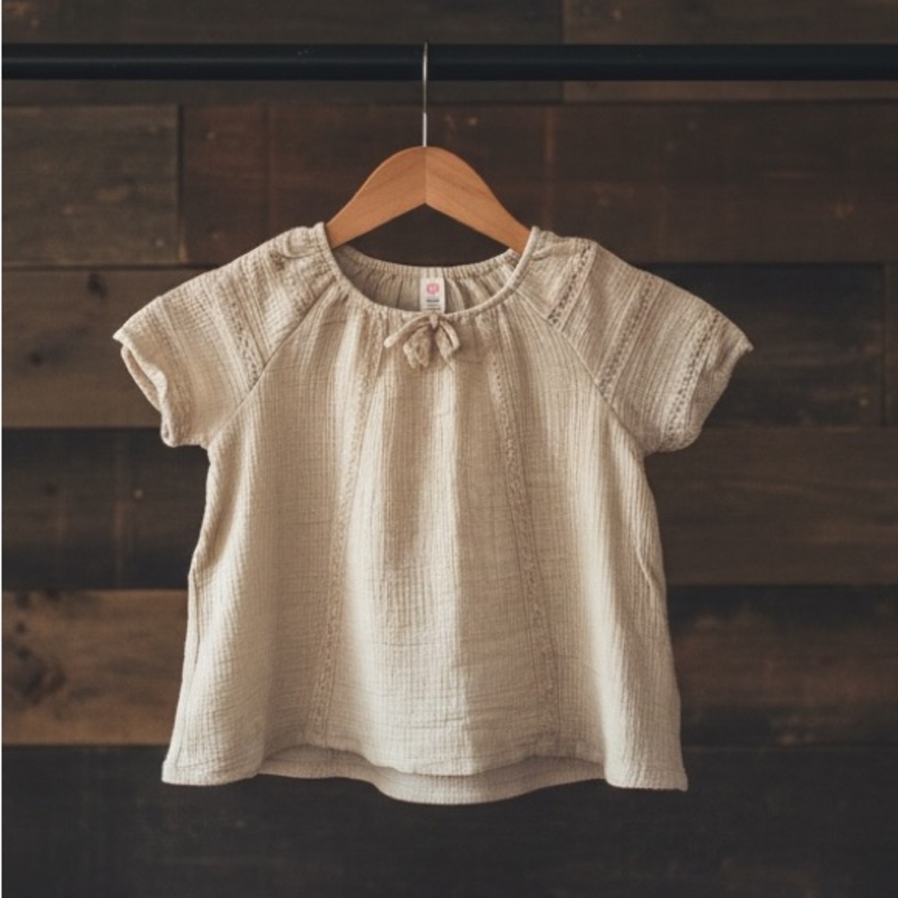 Girls Short Sleeve Blouse – Size XL (18)
